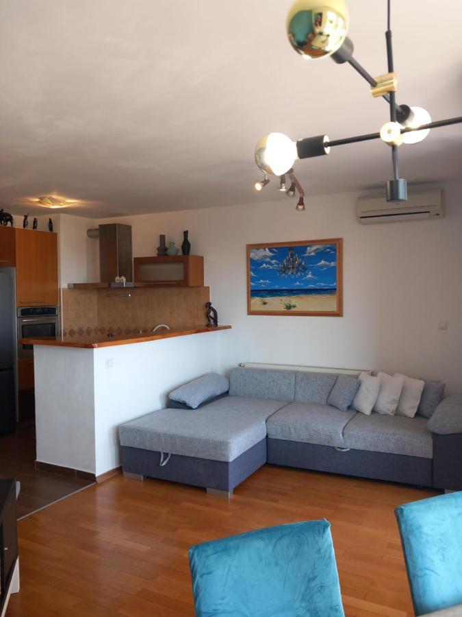 Apartment Inna With Free Garage Parking Zadar Bagian luar foto